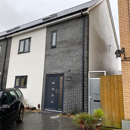 Pass The Keys New Stylish & Elegant 2 Bed Apartment In The City! Cardiff Exterior foto